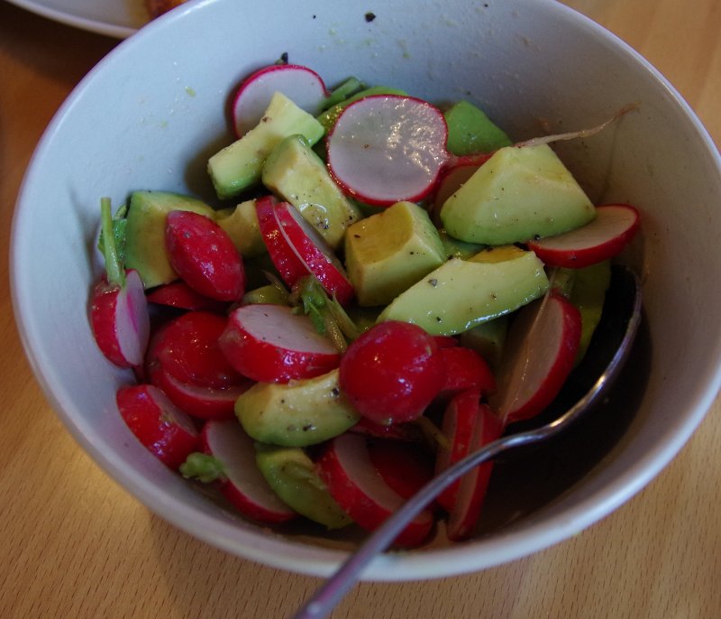 Avocad-Radieschen-Salat